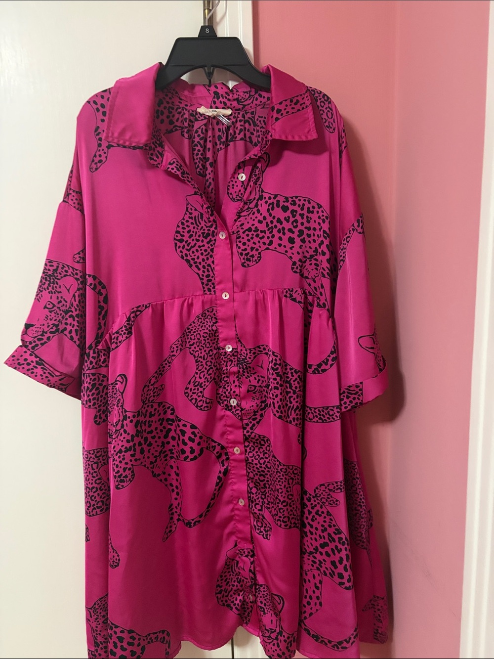 entro Hot Pink Leopard Print Button-Front Mini Dress